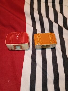 Cracker Barrel Red and  tan Or Orange Ceramic Salt and Pepper Shakers